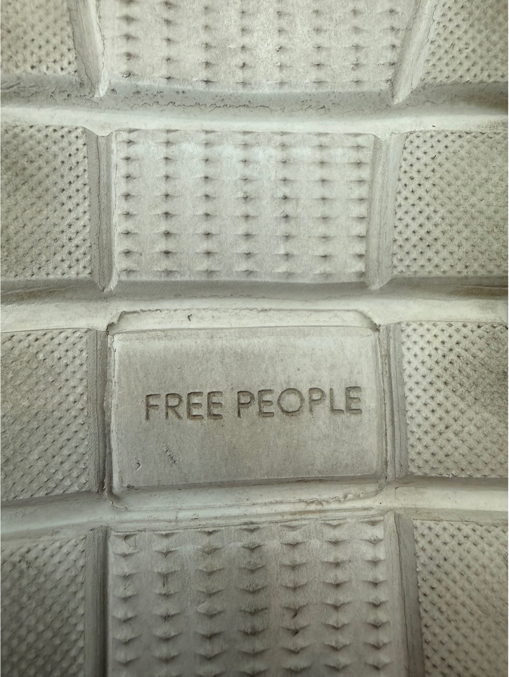 Free People "Catch ME IF YOU CAN" Crochet Sneakers Size 8 - Picture 7 of 8